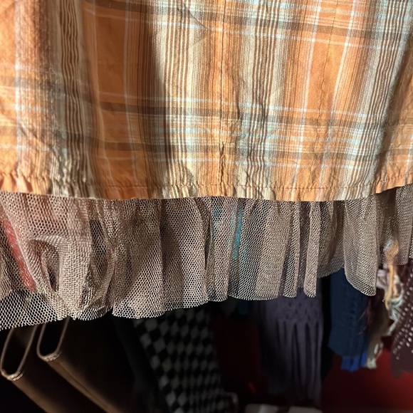 Orange & Brown Plaid mid length knee tulle skirt with gold threading. - Picture 4 of 6